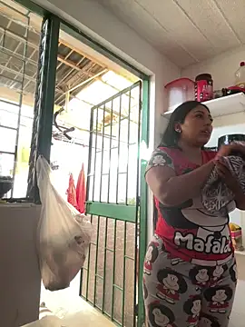 emmyjhonson07 online show from 14, 2, 2026