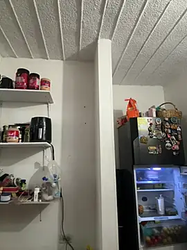 emmyjhonson07 online show from 13, 4, 2026