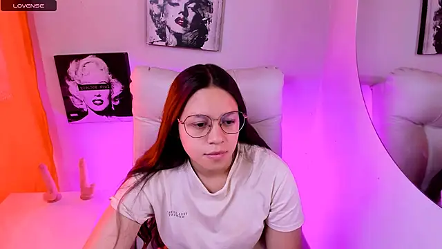 SamanthaRoldaan online show from 14, 3, 2026