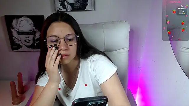 SamanthaRoldaan online show from 8, 11, 2025