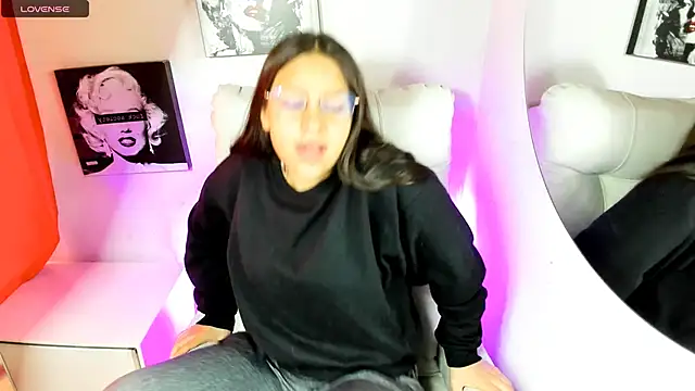 SamanthaRoldaan online show from 19, 4, 2026