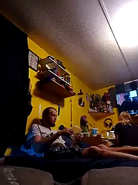 Snapshot of AutumnLights420 chatting on 24, 10, 2025 AutumnLights420 online show from 24, 10, 2025