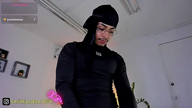 JordanSmiith  online show from 28, 2, 2025