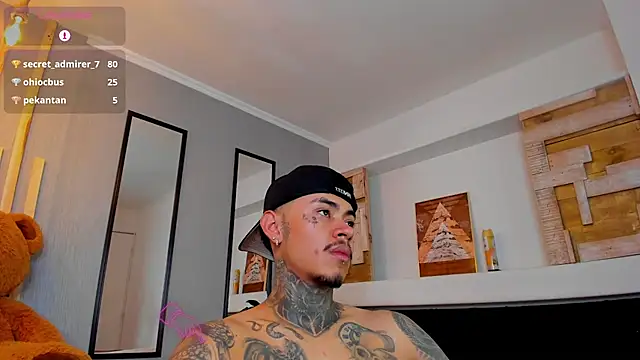 JordanSmiith  online show from 2, 3, 2025