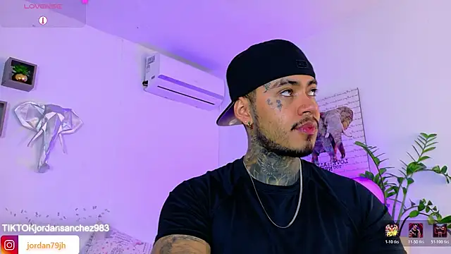 JordanSmiith  online show from 21, 4, 2026