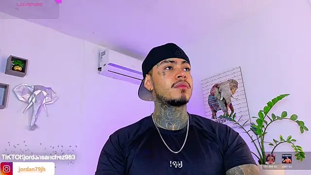 JordanSmiith  online show from 18, 4, 2026