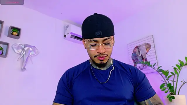 JordanSmiith  online show from 14, 4, 2026