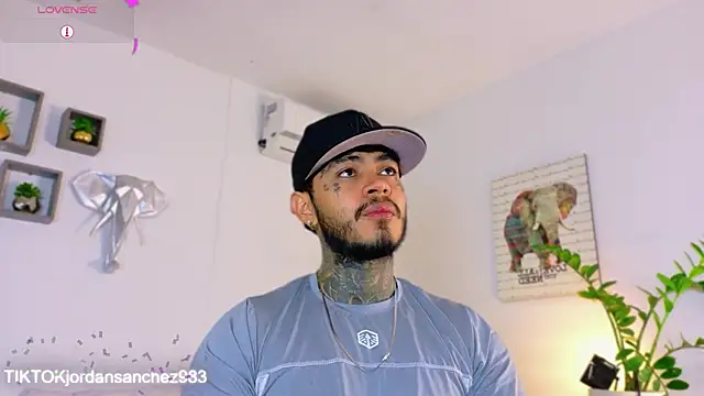 JordanSmiith  online show from 4, 3, 2026