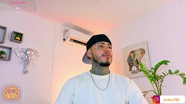 Snapshot of JordanSmiith_ chatting on 9, 7, 2026 JordanSmiith online show from 9, 7, 2026