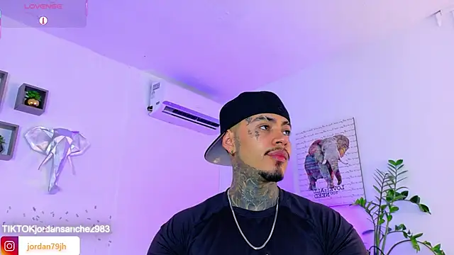 JordanSmiith  online show from 23, 4, 2026