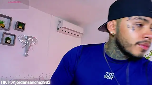 JordanSmiith  online show from 13, 2, 2026