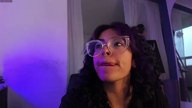witchviolet online show from 26, 2, 2025