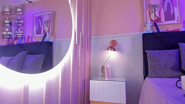 chloe watson  online show from 4, 2, 2026