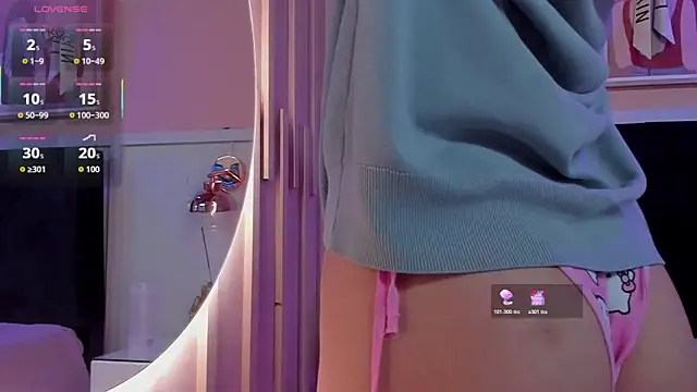 chloe watson  online show from 21, 11, 2025