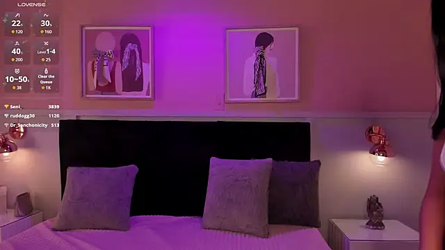 chloe watson  online show from 11, 3, 2026