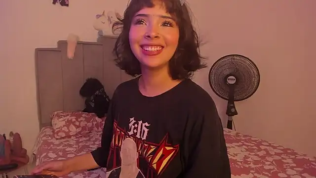 chloe watson  online show from 9, 7, 2026