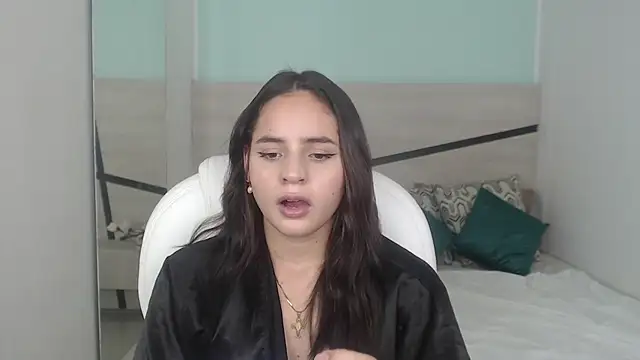 Snapshot of heidy_hoiss chatting on 21, 12, 2024 heidy hoiss online show from 21, 12, 2024