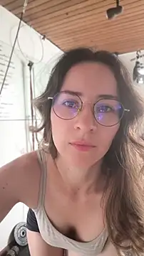 ssara miranda online show from 24, 4, 2026