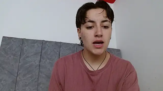 Snapshot of linda_33 chatting on 10, 10, 2025 linda 33 online show from 10, 10, 2025