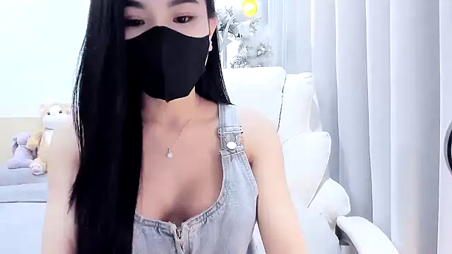 Snapshot of Lita-Julia chatting on 24, 5, 2026 Lita-Julia online show from 24, 5, 2026
