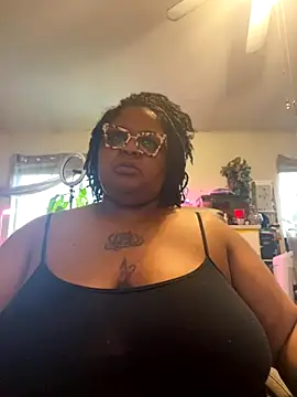 kweenxkarma online show from 10, 9, 2025