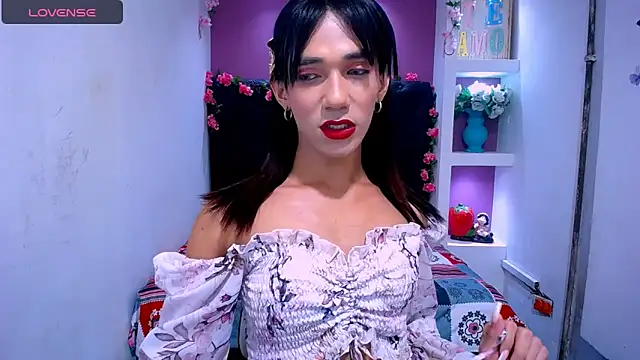 Snapshot of KatrinaQueen1 chatting on 18, 12, 2025 KatrinaQueen1 online show from 18, 12, 2025