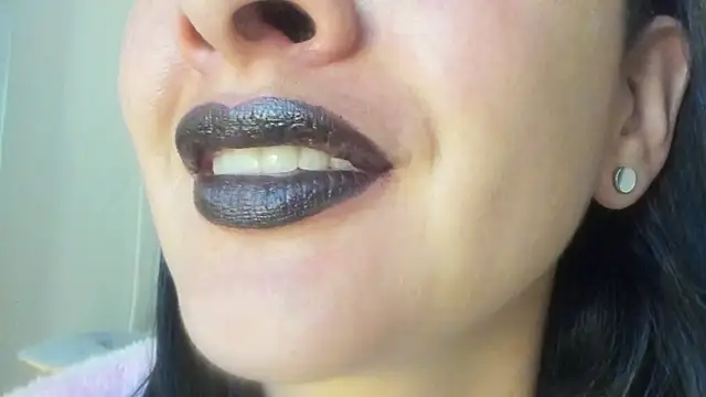 queen fetish online show from 23, 7, 2026