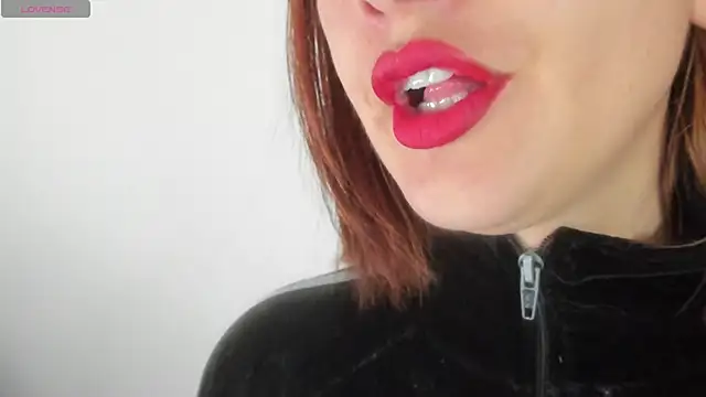 queen fetish online show from 20, 3, 2026