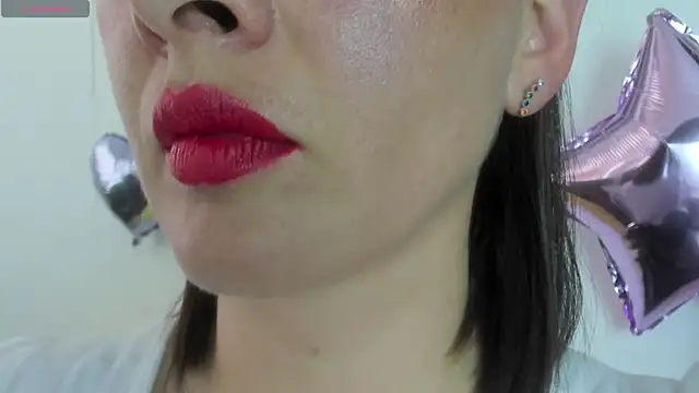 queen fetish online show from 16, 6, 2026