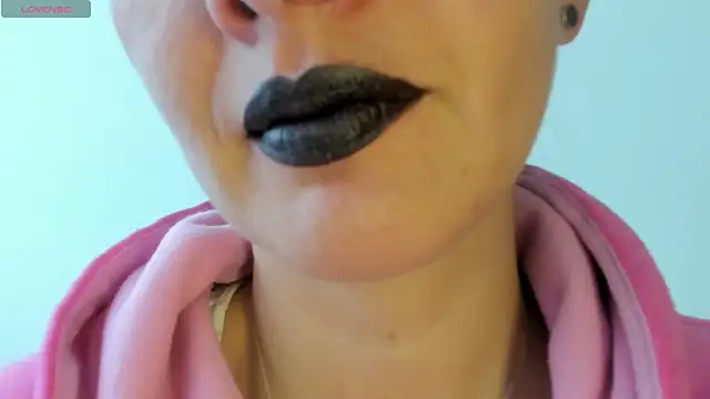 queen fetish online show from 23, 4, 2026