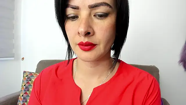 queen fetish online show from 10, 1, 2025