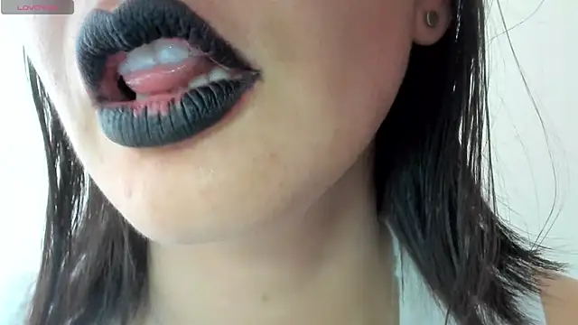 queen fetish online show from 31, 1, 2026