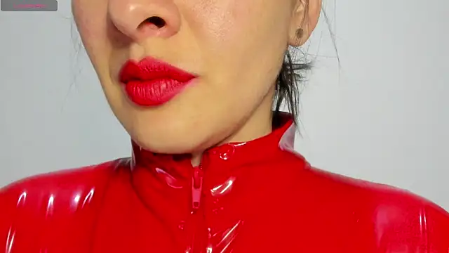 queen fetish online show from 9, 1, 2026