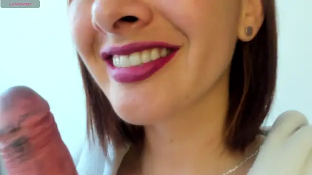 queen fetish online show from 24, 4, 2026