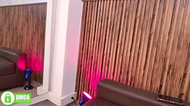 evelynjohnsoon online show from 26, 3, 2026