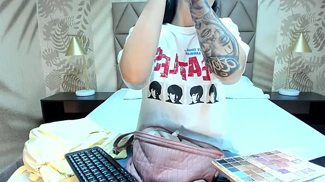 Snapshot of AnneDixie chatting on 28, 5, 2026 AnneDixie online show from 28, 5, 2026