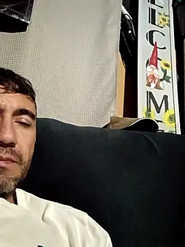 prettyboi6992 online show from 7, 4, 2026