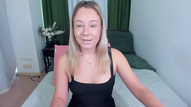 DanikaMorri online show from 25, 4, 2026