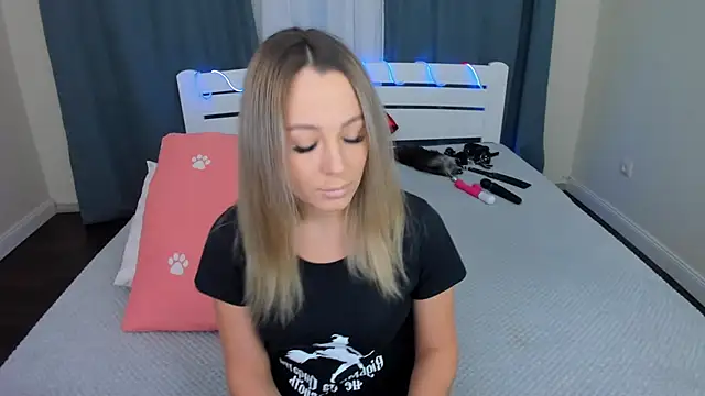 Snapshot of DanikaMorri chatting on 25, 1, 2025 DanikaMorri online show from 25, 1, 2025