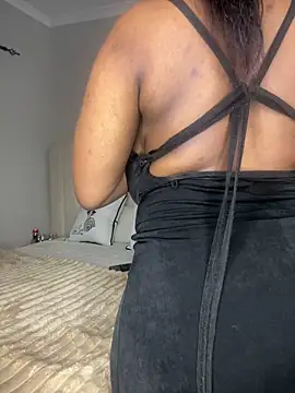 Bustygoddess32 online show from 27, 2, 2026