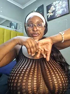 Bustygoddess32 online show from 27, 2, 2025