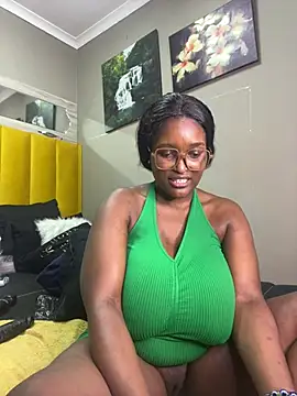 Bustygoddess32 online show from 19, 2, 2025