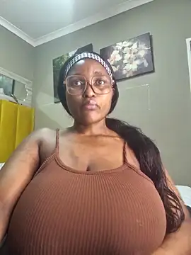 Bustygoddess32 online show from 28, 2, 2025