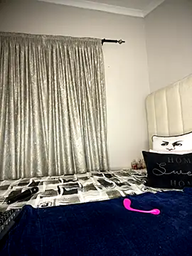 Bustygoddess32 online show from 7, 11, 2025