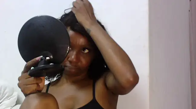 Sexxybella27 online show from 1, 3, 2025