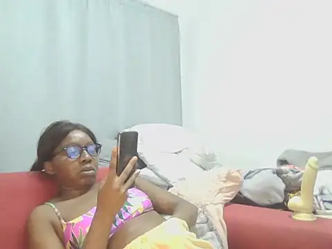 Sexxybella27 online show from 21, 4, 2026