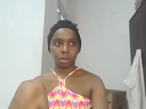 Snapshot of Sexxybella27 chatting on 14, 10, 2025 Sexxybella27 online show from 14, 10, 2025