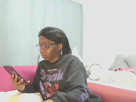 Snapshot of Sexxybella27 chatting on 11, 6, 2026 Sexxybella27 online show from 11, 6, 2026