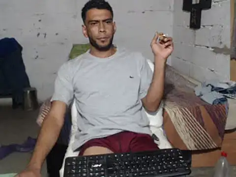Snapshot of erik_alexander chatting on 6, 2, 2025 erik alexander online show from 6, 2, 2025