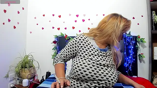 hazel 34 online show from 23, 10, 2025